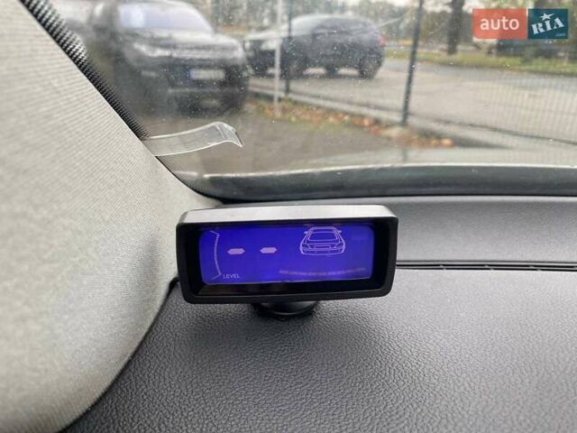 Бежевый Шкода Суперб, объемом двигателя 0 л и пробегом 253 тыс. км за 6900 $, фото 16 на Automoto.ua