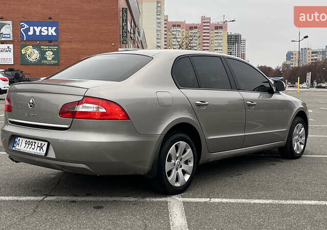 Бежевый Шкода Суперб, объемом двигателя 1.8 л и пробегом 245 тыс. км за 7800 $, фото 6 на Automoto.ua