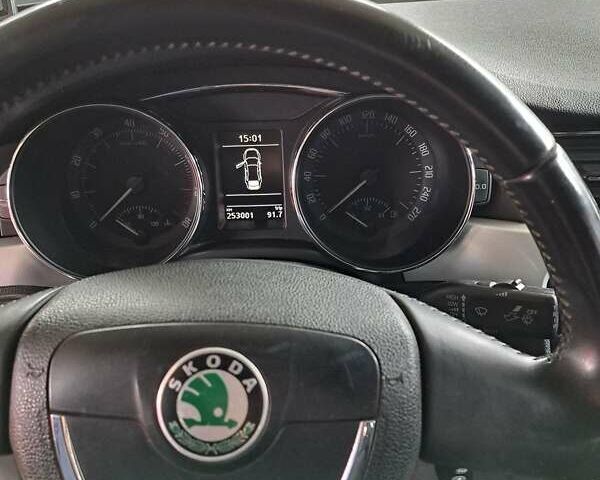 Бежевий Шкода Суперб, об'ємом двигуна 1.8 л та пробігом 253 тис. км за 7500 $, фото 3 на Automoto.ua