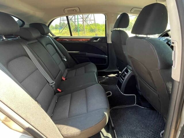 Бежевий Шкода Суперб, об'ємом двигуна 1.8 л та пробігом 265 тис. км за 5999 $, фото 21 на Automoto.ua