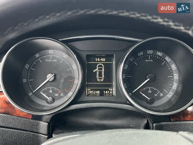 Бежевый Шкода Суперб, объемом двигателя 1.8 л и пробегом 285 тыс. км за 9800 $, фото 4 на Automoto.ua