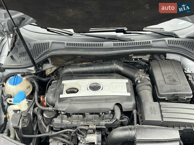 Бежевый Шкода Суперб, объемом двигателя 1.8 л и пробегом 285 тыс. км за 9800 $, фото 8 на Automoto.ua