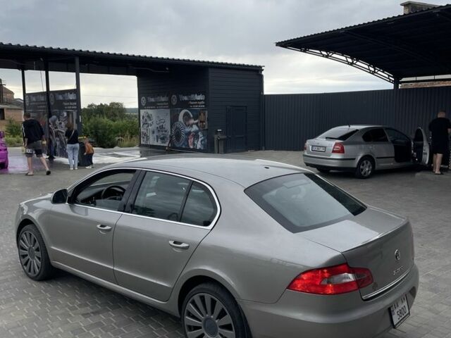 Шкода Суперб 2012 у Умани на Automoto.ua Бежевий Шкода Суперб, об'ємом двигуна 1.8 л та пробігом 295 тис. км за 7999 $, фото 2 на Automoto.ua