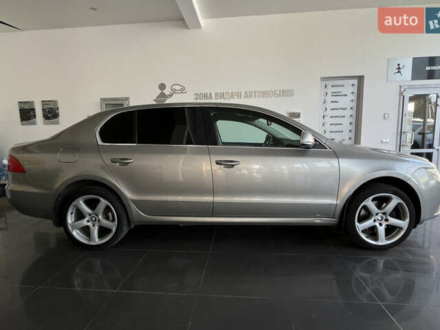 Бежевый Шкода Суперб, объемом двигателя 1.8 л и пробегом 227 тыс. км за 9100 $, фото 7 на Automoto.ua