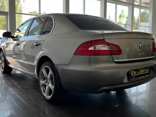 Бежевый Шкода Суперб, объемом двигателя 1.8 л и пробегом 227 тыс. км за 8800 $, фото 4 на Automoto.ua