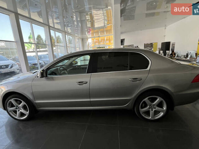 Бежевый Шкода Суперб, объемом двигателя 1.8 л и пробегом 227 тыс. км за 9100 $, фото 3 на Automoto.ua