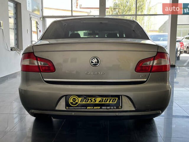 Бежевый Шкода Суперб, объемом двигателя 1.8 л и пробегом 227 тыс. км за 9100 $, фото 5 на Automoto.ua