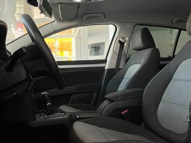 Бежевый Шкода Суперб, объемом двигателя 1.8 л и пробегом 227 тыс. км за 8800 $, фото 8 на Automoto.ua