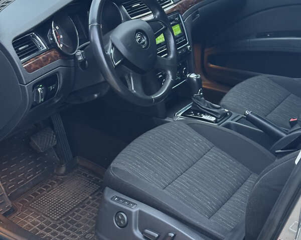 Бежевий Шкода Суперб, об'ємом двигуна 1.8 л та пробігом 187 тис. км за 9500 $, фото 7 на Automoto.ua