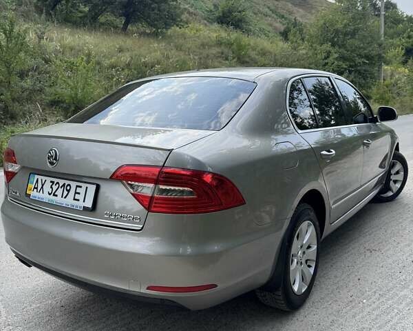 Бежевий Шкода Суперб, об'ємом двигуна 1.8 л та пробігом 187 тис. км за 9750 $, фото 7 на Automoto.ua