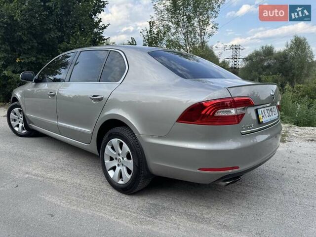 Бежевий Шкода Суперб, об'ємом двигуна 1.8 л та пробігом 187 тис. км за 9750 $, фото 11 на Automoto.ua