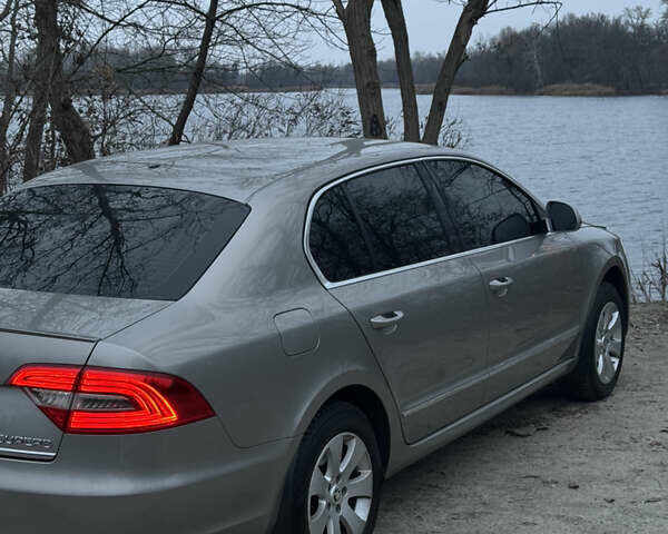 Бежевий Шкода Суперб, об'ємом двигуна 1.8 л та пробігом 187 тис. км за 9500 $, фото 5 на Automoto.ua