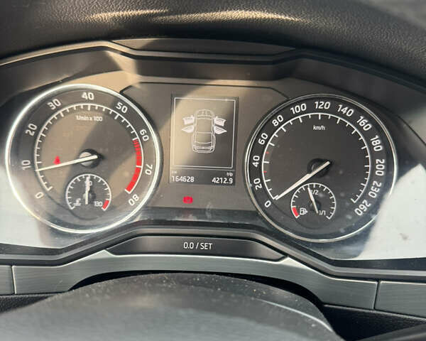 Бежевий Шкода Суперб, об'ємом двигуна 1.8 л та пробігом 164 тис. км за 14800 $, фото 11 на Automoto.ua