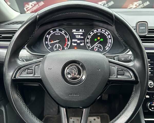 Бежевый Шкода Суперб, объемом двигателя 1.98 л и пробегом 191 тыс. км за 20000 $, фото 27 на Automoto.ua