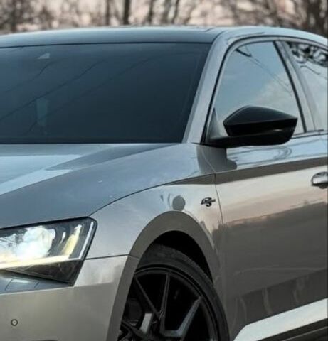 Бежевий Шкода Суперб, об'ємом двигуна 2 л та пробігом 180 тис. км за 23500 $, фото 5 на Automoto.ua