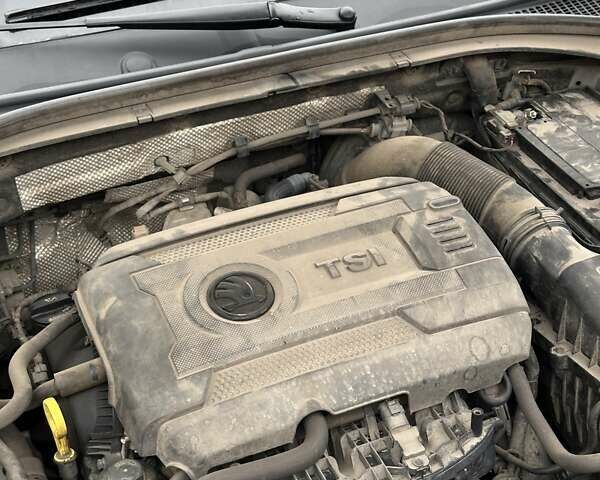 Бежевый Шкода Суперб, объемом двигателя 1.98 л и пробегом 191 тыс. км за 20000 $, фото 44 на Automoto.ua