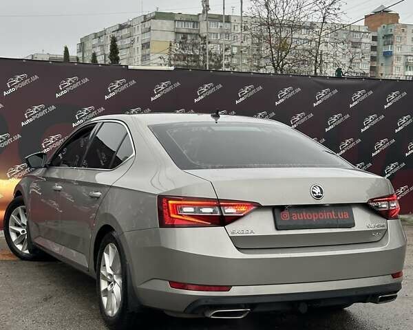 Бежевый Шкода Суперб, объемом двигателя 1.98 л и пробегом 191 тыс. км за 20000 $, фото 8 на Automoto.ua
