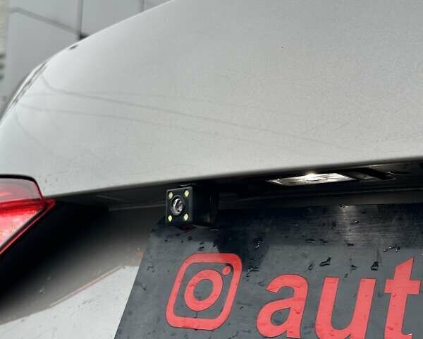 Бежевый Шкода Суперб, объемом двигателя 1.98 л и пробегом 191 тыс. км за 20000 $, фото 10 на Automoto.ua