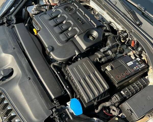 Бежевий Шкода Суперб, об'ємом двигуна 1.6 л та пробігом 205 тис. км за 17900 $, фото 27 на Automoto.ua