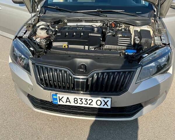 Бежевий Шкода Суперб, об'ємом двигуна 1.6 л та пробігом 205 тис. км за 17900 $, фото 24 на Automoto.ua