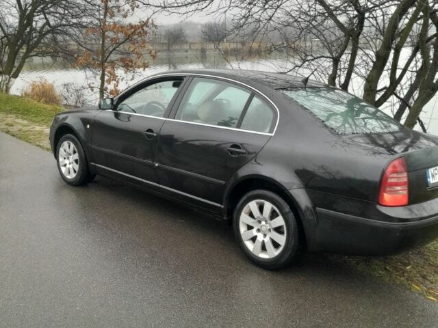 Черный Шкода Суперб, объемом двигателя 2.5 л и пробегом 400 тыс. км за 2600 $, фото 2 на Automoto.ua