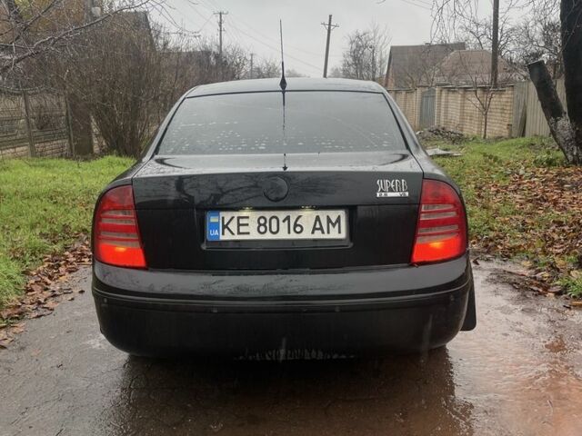Черный Шкода Суперб, объемом двигателя 2.8 л и пробегом 287 тыс. км за 3500 $, фото 1 на Automoto.ua