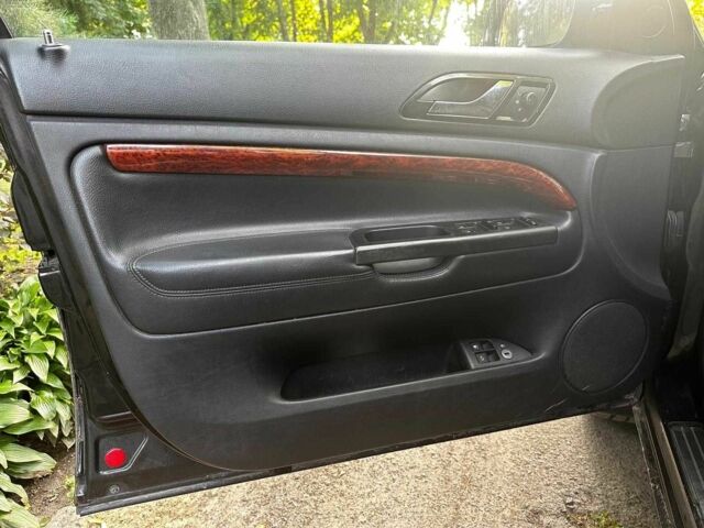 Черный Шкода Суперб, объемом двигателя 1.8 л и пробегом 390 тыс. км за 4050 $, фото 7 на Automoto.ua