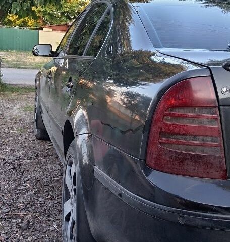 Чорний Шкода Суперб, об'ємом двигуна 1.8 л та пробігом 296 тис. км за 4965 $, фото 4 на Automoto.ua