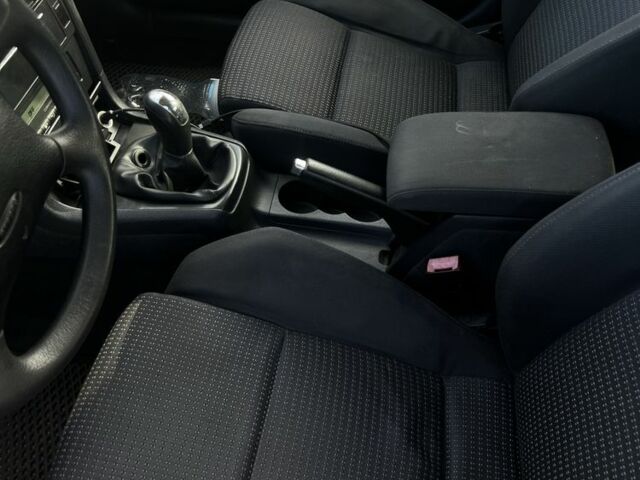 Шкода Суперб 2003 у Києві на Automoto.ua Чорний Шкода Суперб, об'ємом двигуна 1.8 л та пробігом 260 тис. км за 4250 $, фото 13 на Automoto.ua