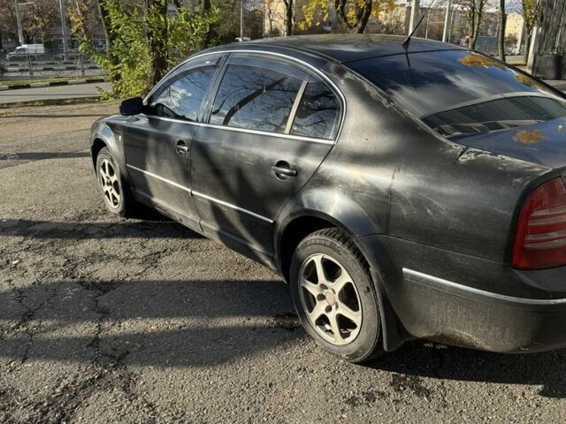 Черный Шкода Суперб, объемом двигателя 2.8 л и пробегом 350 тыс. км за 4200 $, фото 6 на Automoto.ua