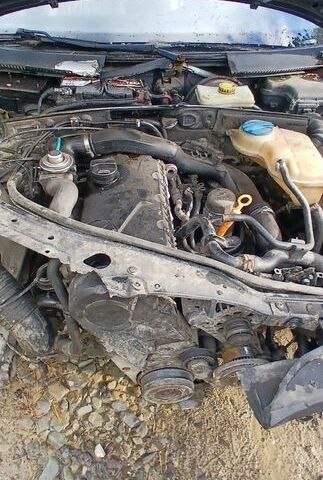 Чорний Шкода Суперб, об'ємом двигуна 1 л та пробігом 285 тис. км за 899 $, фото 1 на Automoto.ua