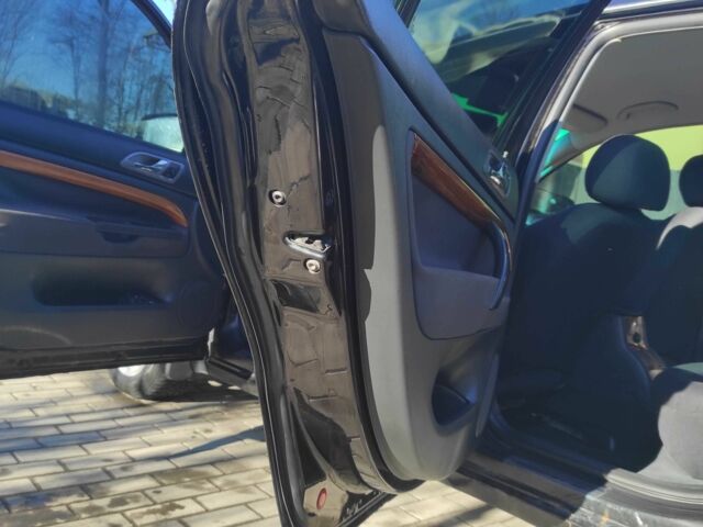 Черный Шкода Суперб, объемом двигателя 1.8 л и пробегом 320 тыс. км за 3500 $, фото 18 на Automoto.ua