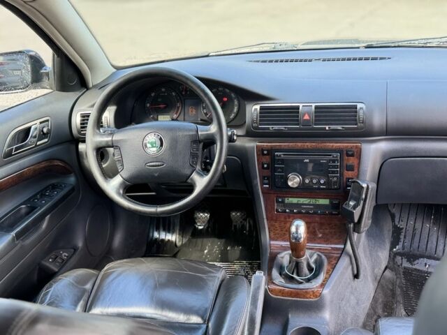 Шкода Суперб 2004 в Киверцы на Automoto.ua Черный Шкода Суперб, объемом двигателя 1.9 л и пробегом 310 тыс. км за 4555 $, фото 4 на Automoto.ua