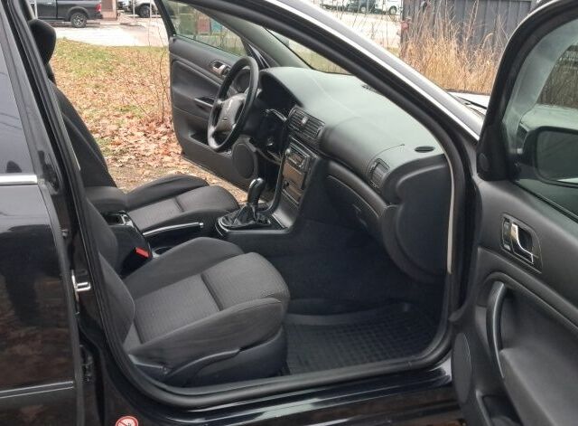 Черный Шкода Суперб, объемом двигателя 1.8 л и пробегом 302 тыс. км за 4500 $, фото 13 на Automoto.ua