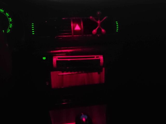 Черный Шкода Суперб, объемом двигателя 1.8 л и пробегом 320 тыс. км за 3500 $, фото 15 на Automoto.ua