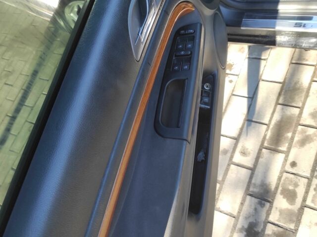 Черный Шкода Суперб, объемом двигателя 1.8 л и пробегом 320 тыс. км за 3500 $, фото 19 на Automoto.ua