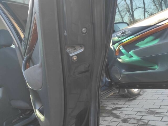 Черный Шкода Суперб, объемом двигателя 1.8 л и пробегом 320 тыс. км за 3500 $, фото 23 на Automoto.ua