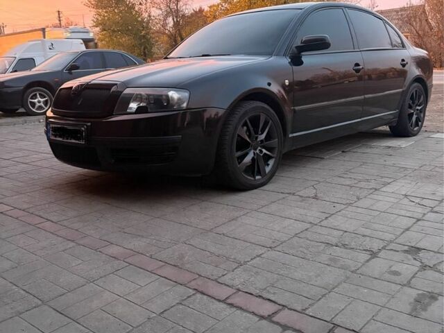 Черный Шкода Суперб, объемом двигателя 1.8 л и пробегом 325 тыс. км за 7399 $, фото 3 на Automoto.ua