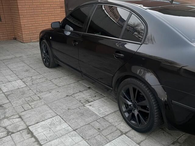 Черный Шкода Суперб, объемом двигателя 1.8 л и пробегом 325 тыс. км за 7399 $, фото 9 на Automoto.ua