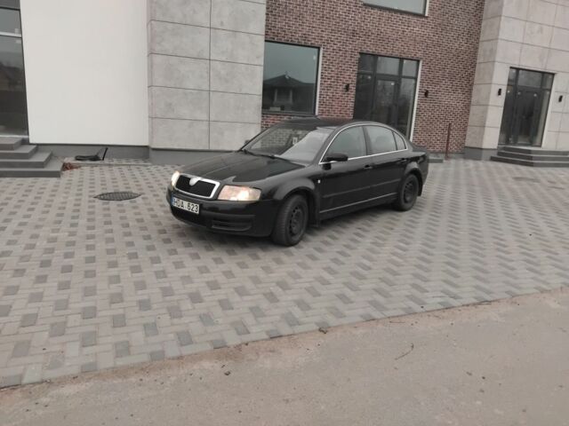 Черный Шкода Суперб, объемом двигателя 1.9 л и пробегом 400 тыс. км за 2200 $, фото 1 на Automoto.ua