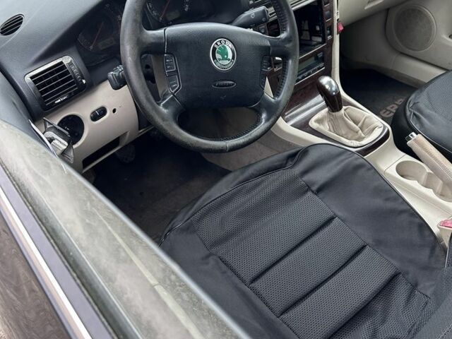 Черный Шкода Суперб, объемом двигателя 2.5 л и пробегом 100 тыс. км за 2200 $, фото 4 на Automoto.ua