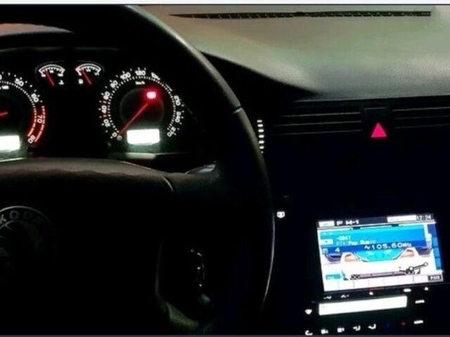 Чорний Шкода Суперб, об'ємом двигуна 1.8 л та пробігом 260 тис. км за 5200 $, фото 11 на Automoto.ua