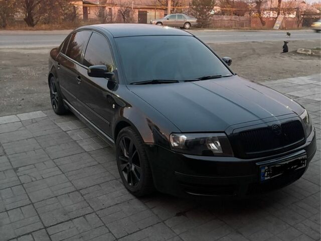 Черный Шкода Суперб, объемом двигателя 1.8 л и пробегом 325 тыс. км за 7399 $, фото 6 на Automoto.ua