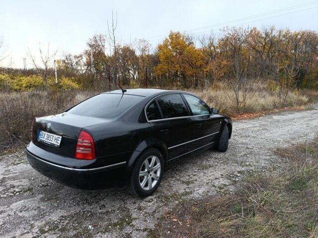 Чорний Шкода Суперб, об'ємом двигуна 2.5 л та пробігом 320 тис. км за 3750 $, фото 2 на Automoto.ua