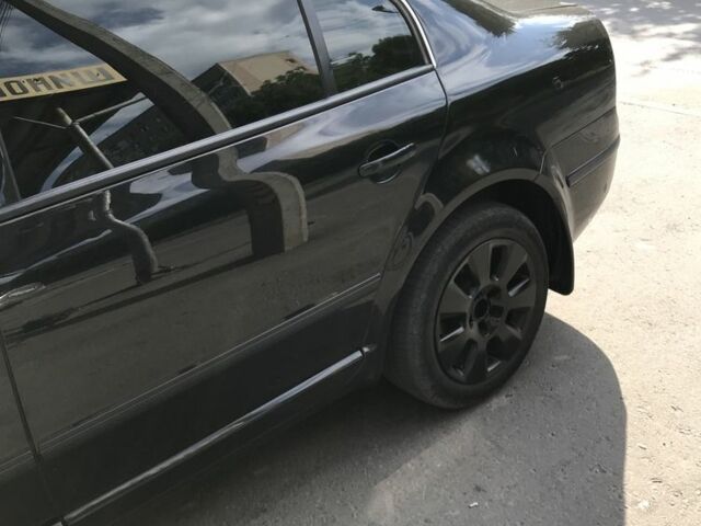Черный Шкода Суперб, объемом двигателя 1.8 л и пробегом 310 тыс. км за 3999 $, фото 11 на Automoto.ua