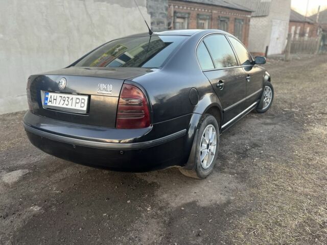 Черный Шкода Суперб, объемом двигателя 1.8 л и пробегом 280 тыс. км за 4500 $, фото 4 на Automoto.ua