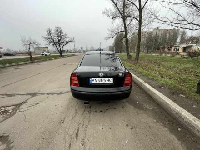 Черный Шкода Суперб, объемом двигателя 1.8 л и пробегом 230 тыс. км за 4999 $, фото 4 на Automoto.ua