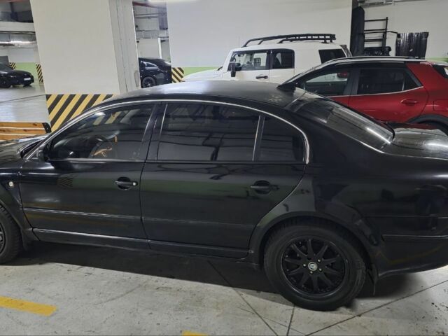 Черный Шкода Суперб, объемом двигателя 1.8 л и пробегом 257 тыс. км за 4499 $, фото 9 на Automoto.ua