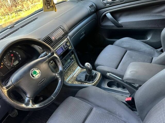 Черный Шкода Суперб, объемом двигателя 1.9 л и пробегом 357 тыс. км за 1700 $, фото 6 на Automoto.ua