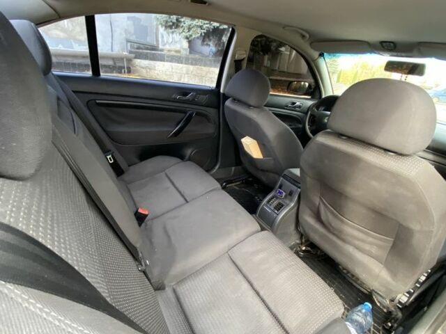 Черный Шкода Суперб, объемом двигателя 1.8 л и пробегом 400 тыс. км за 2700 $, фото 6 на Automoto.ua